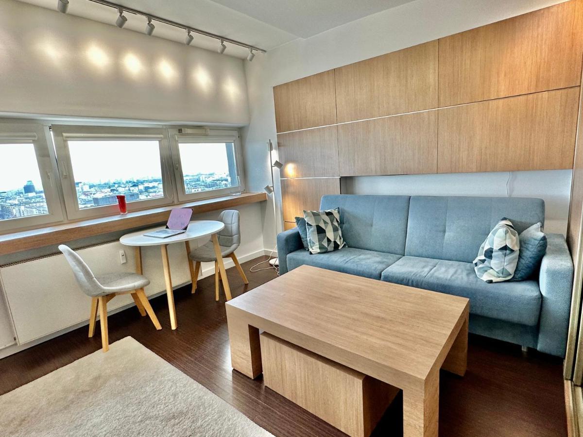 Top Metro X2 Fast Wifi 400 Mbs 70'Tv Netflix Hbo Max Appletv+ Disney+ Varsovie Extérieur photo