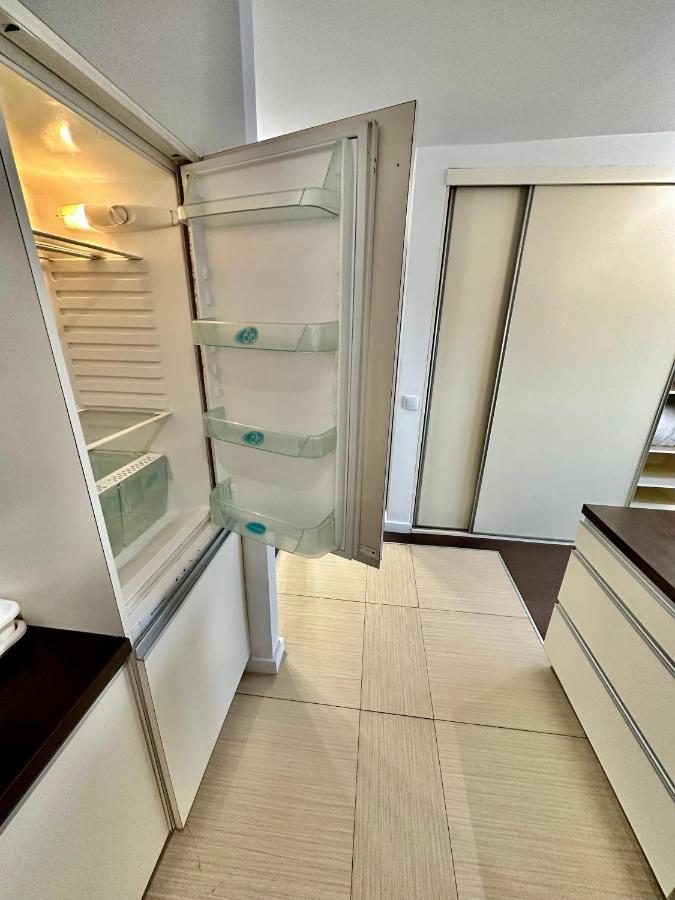 Top Metro X2 Fast Wifi 400 Mbs 70'Tv Netflix Hbo Max Appletv+ Disney+ Varsovie Extérieur photo